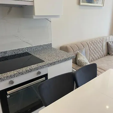 Apartment Прекрасные Апартаменты С Инфраструктурой 5* Отеля